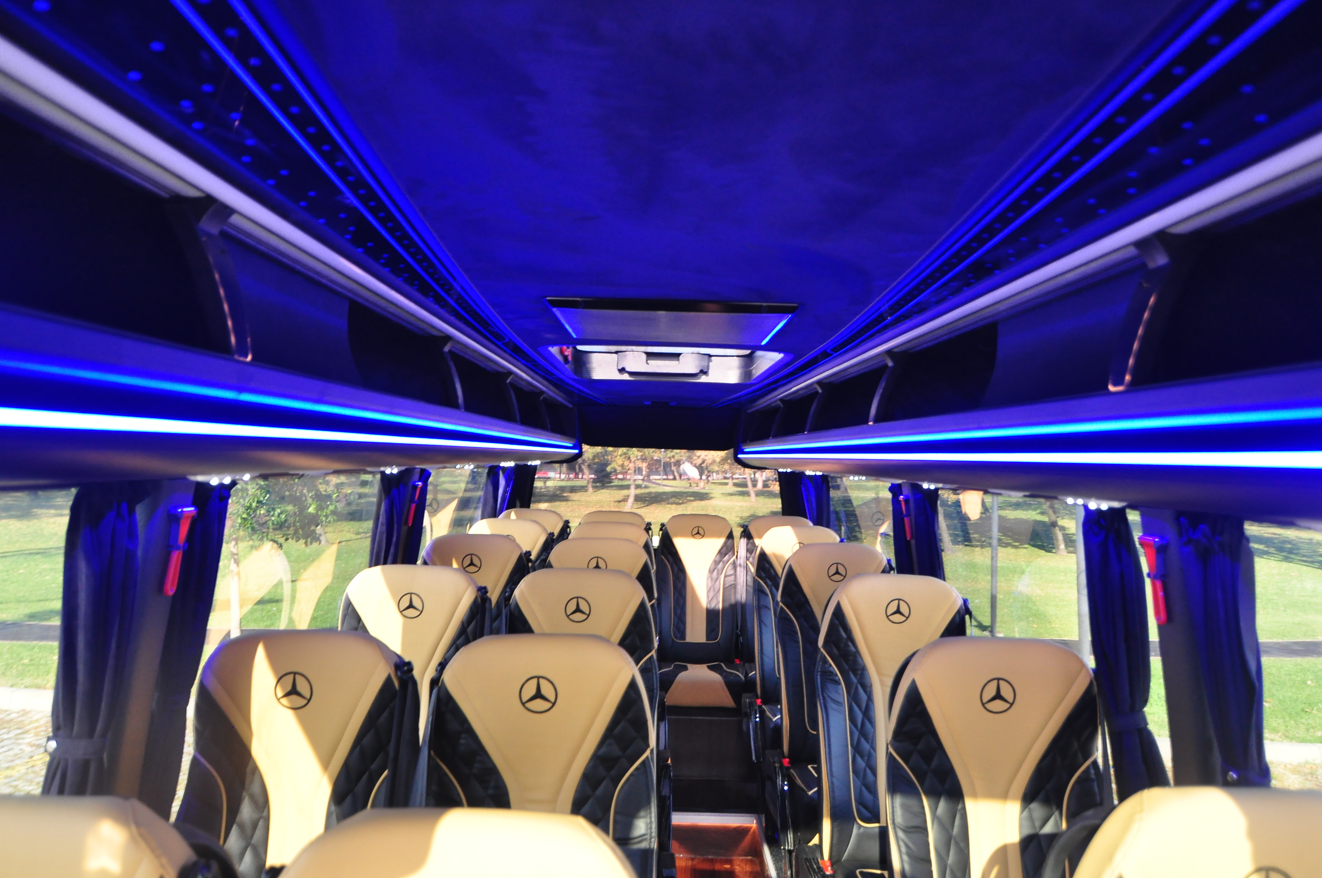 Minibüs Yan Görünüş